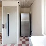 Bnbnova - Historic Penthouse Apartmán *