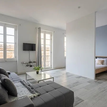 Historic Penthouse - Cityapartmentstay *