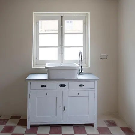 Bnbnova - Historic Penthouse דירה ואלטה