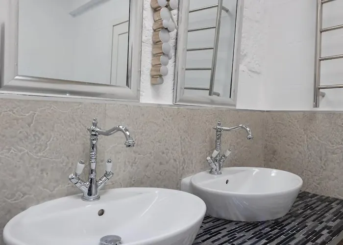 Bnbnova - Historic Penthouse * Valeta